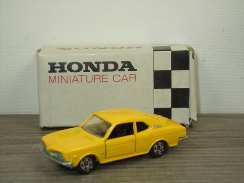 Honda 1300 coupe - 9,